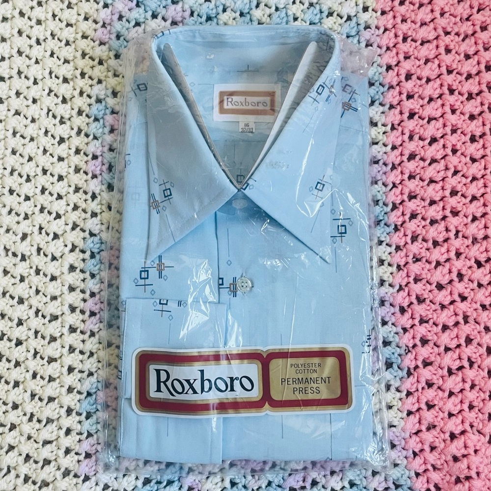 *SOLD* Vintage Men’s Roxboro Dress Shirt